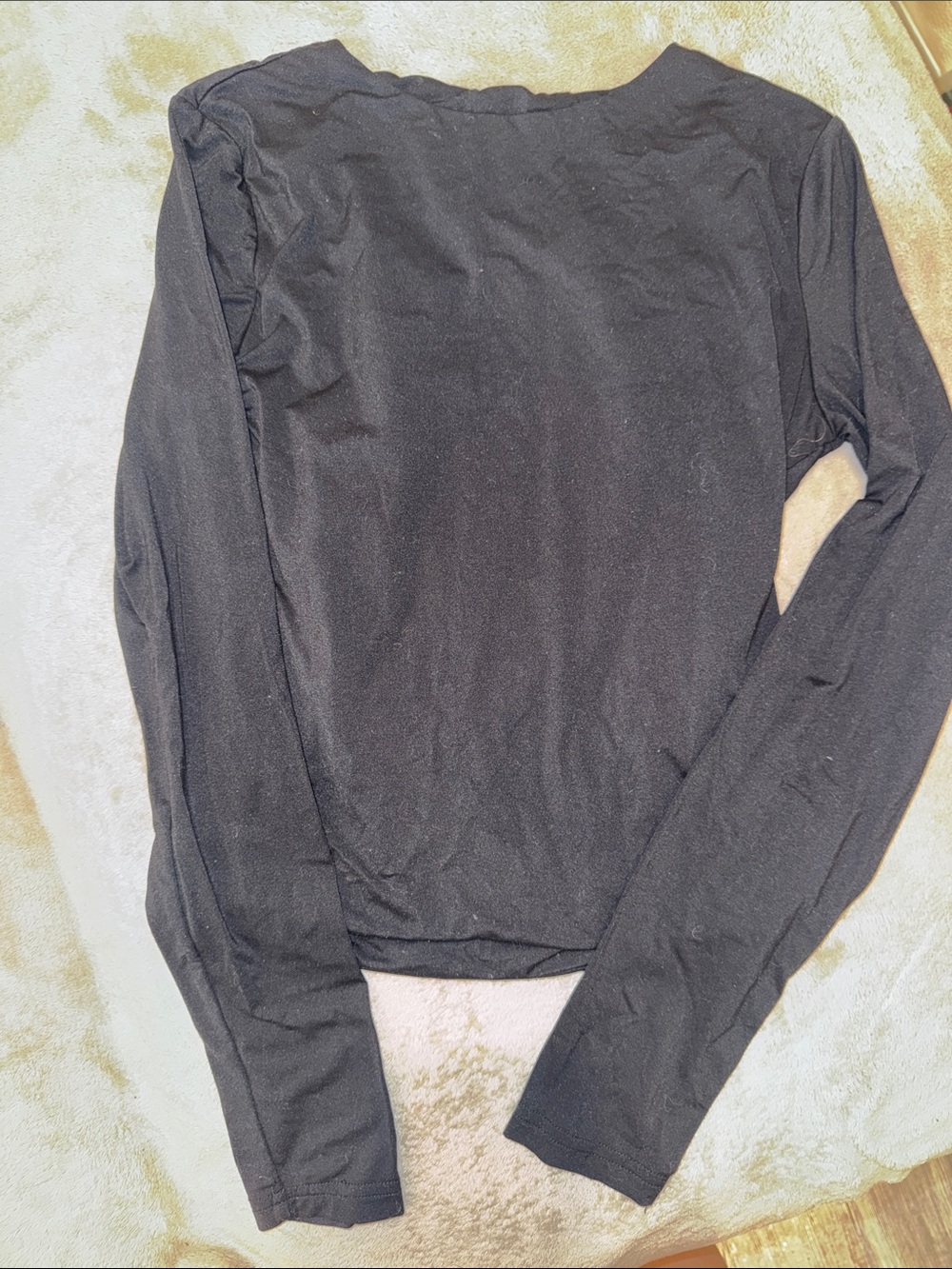 Women’s Black Long Sleeve Crew Neck Top